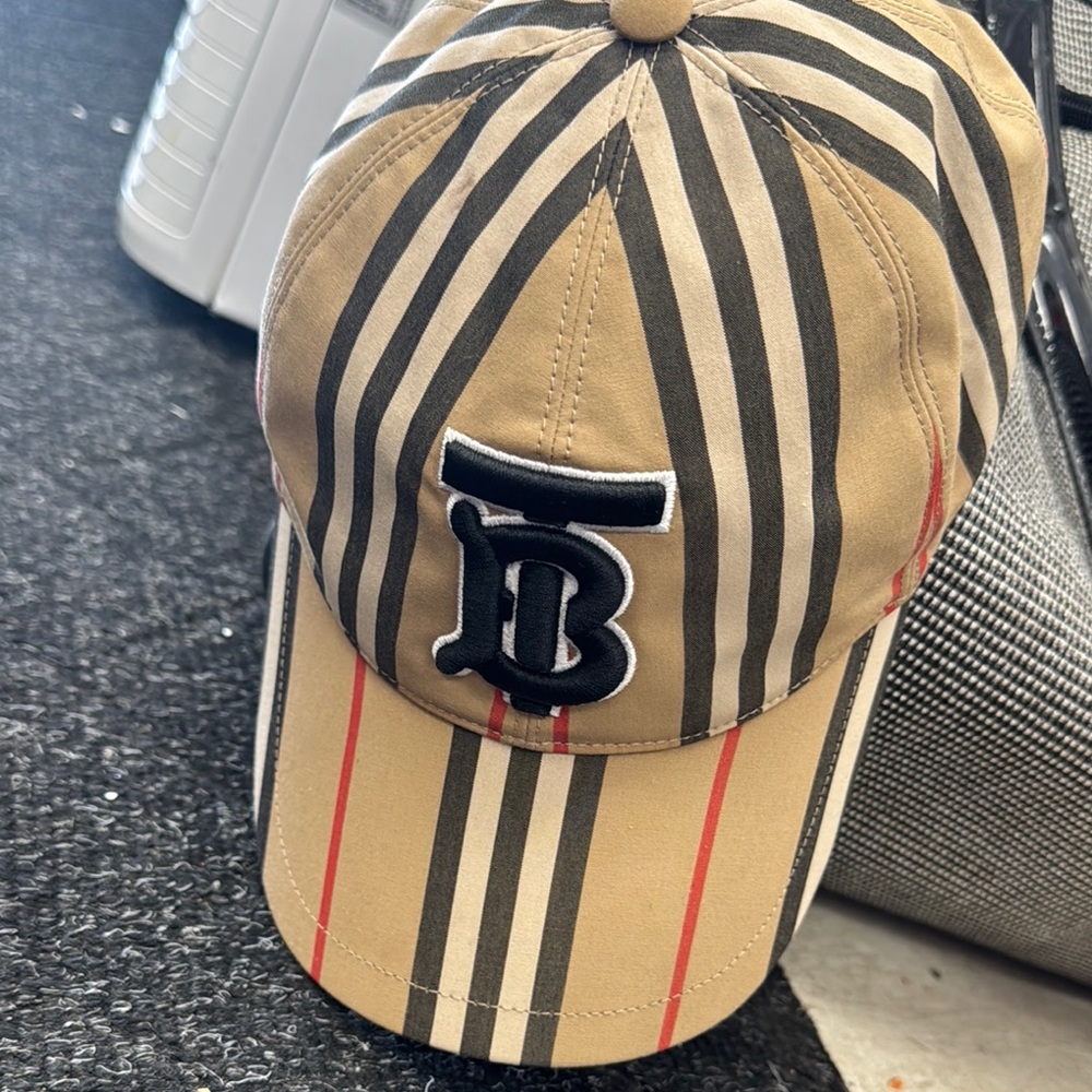 Burberry Beige and Black Unisex Striped Cap